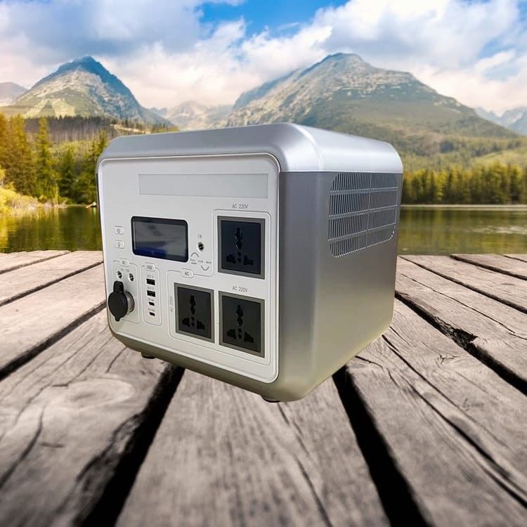 110V AC Lifepo4 Baterai Paket, Portable Solar Power Station Dengan Solar Inverter Hybrid